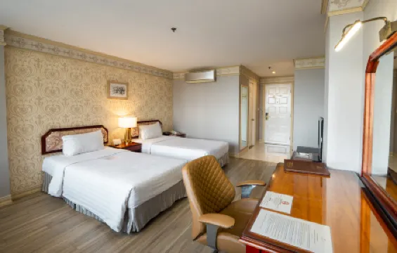 โรงแรมโลตัส ไซ่ง่อน