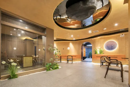 FlowerWave Отели рядом с достопримечательностью «Yintaishan Park and Zoo (South Gate)»