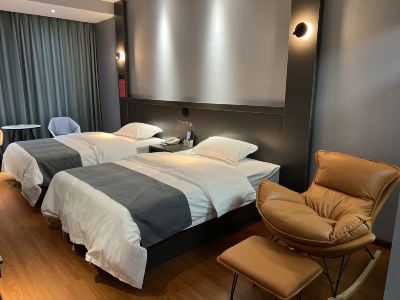 New Century Hotel