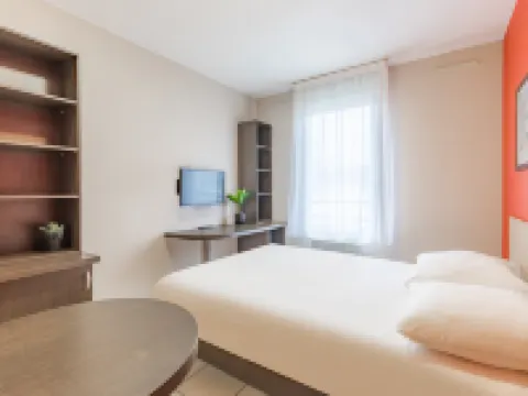 อพาร์ท’ซิตี้ คลาสสิค ลียง วาซส์ แซ็งต์ ซีร์ โรงแรมในลียง