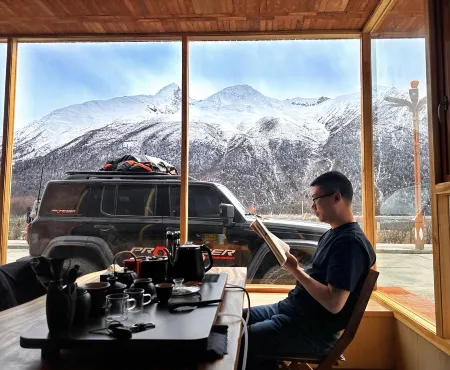 Pingcuo Kangsang BaSu RanWuhu Fuyang Hotel