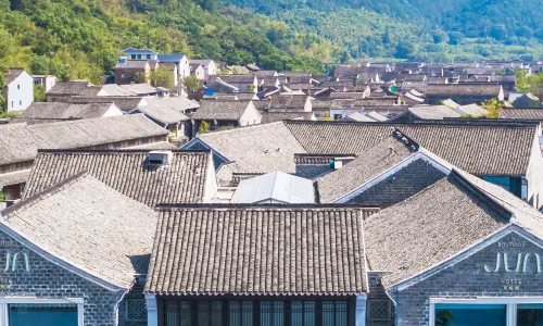 JUN Boutique,Dongqian Lake