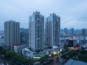 Wenzhou Yongjia Yubei Maitian Atour Hotel (Linyi Building)