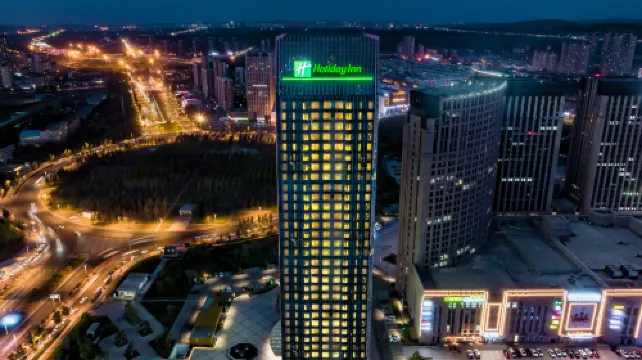 長春東方広場ホリデイ・インホテル