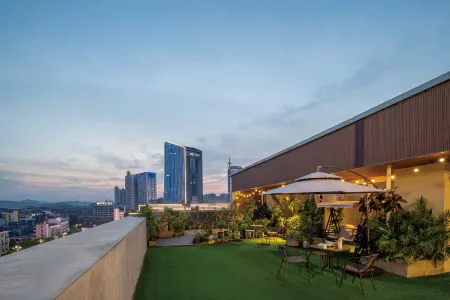 Huairen Wellness Hotel Отели рядом с достопримечательностью «Huaihua Vocational and Technical College»