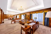 Nyetsang Grand Hotel فنادق في 