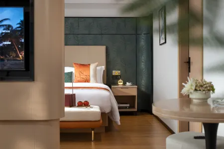 Changsha Huaxin Hotel (Wuyi Square Train Station Subway Station Branch) Отели рядом с достопримечательностью «Nvzi University Library»