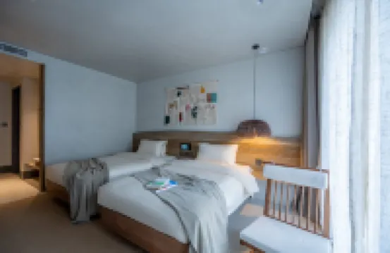 Boqing Meisu (Hohhot Wanda Plaza East High-speed Railway Station)