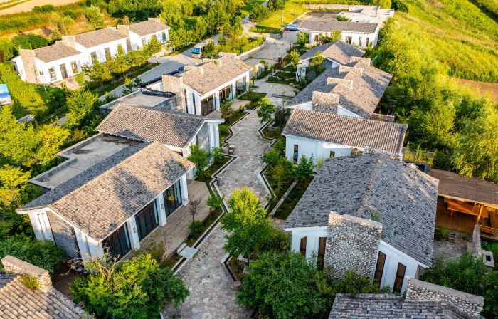Aoshan stone house