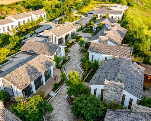 Aoshan stone house โรงแรมในไท่ไป่