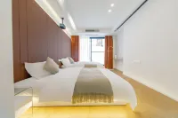 DDHouse · Pool View Design Aesthetic Homestay (Zhujiajian Wugongshi Wharf Airport)