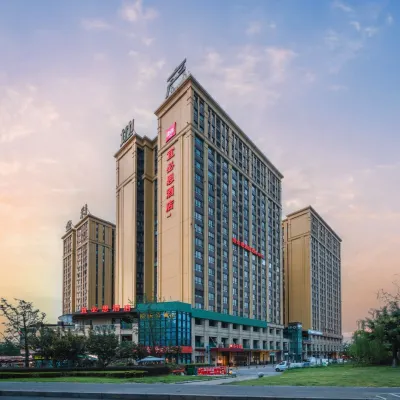 Ibis Hotel (Chengdu Zoo Metro Station) Hotels near Chengdu Zoo