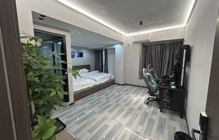 Deep Sea E-sports Hotel