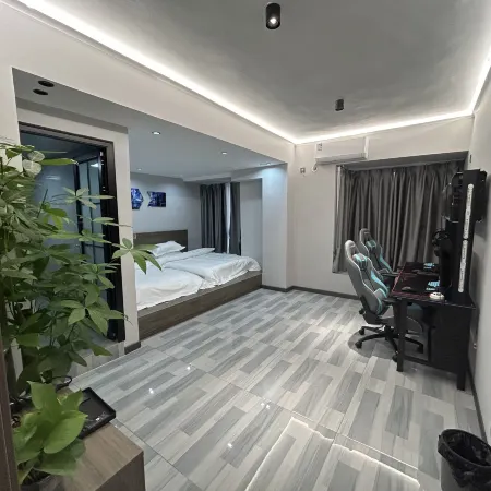 Deep Sea E-sports Hotel