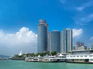Mercure Hotel (Zhongshan Road Pedestrian Street Seaview)