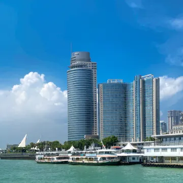 Mercure Hotel (Zhongshan Road Pedestrian Street Seaview) Отели в г. Сямэнь