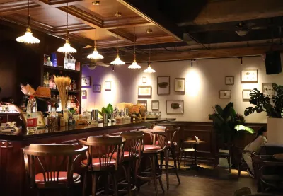 Sonderia Hostel&Bar-lazybones Các khách sạn gần Chengdu City Chengbei Gymnasium