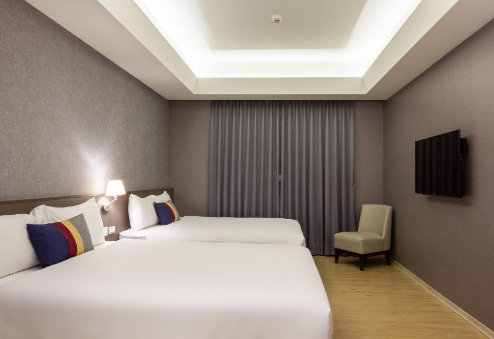 2. F 호텔 루저우..