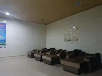 Weishi Golden Harbour Hot Spring Hotel - 2-Star