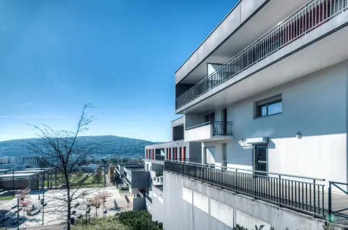 Comfort Aparthotel Besancon Hauts du Chazal Hotels in Larnod