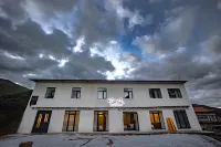 Lenggachuo Xingshanji Luxury Homestay - พร้อมระเบียง
