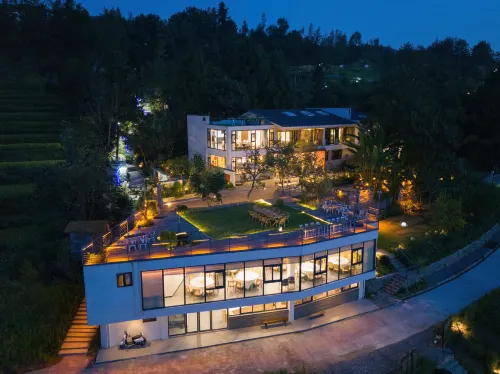 Banshan Panshui Wisdom B&B (Shizhu Qiaotou Branch) - parking