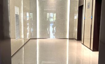 Moon Muxu B&B (Dalian Zhongshan Square)
