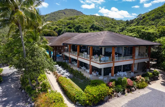 費茲洛伊島度假村