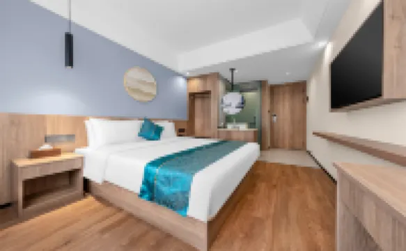 Homeinn Fairyland Shangpin Hotel (Lijiang Railway Station High-Speed Railway Station)