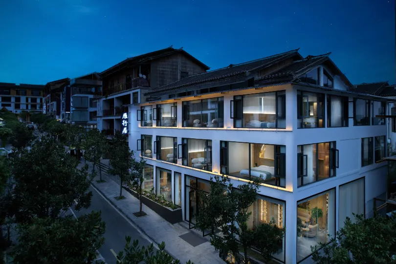 Libo Minhangju B&B (Xiaoqikong Dongmen Branch)