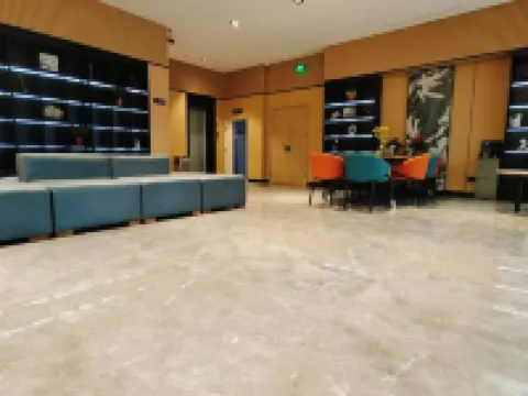 GreenTree Zhi Xuan Hotel (Zhongshan Road Home Number Commercial Building) โรงแรมในเซียะจิน