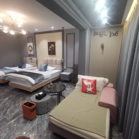 Shenhao Hotel (Xingshanli Shopping Mall) Отели в г. Хэган