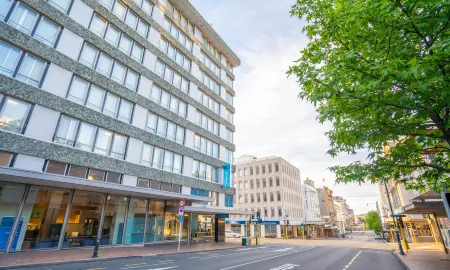 Scenic Hotel Dunedin City Отели в г. Данидин