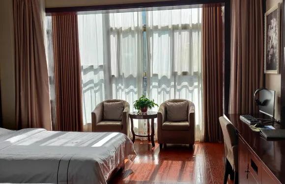 綏寧綠程主題酒店