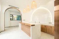 Sanya Huajianfang Homestay - Inns