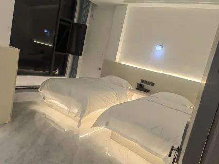 Dongyang Junyue Hotel Отели в г. Lvchun