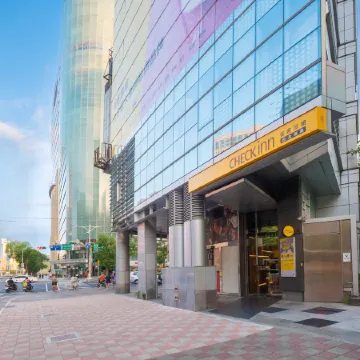 CHECK inn Taipei XinYi Отели рядом с достопримечательностью «Тайбэйский зоопарк»
