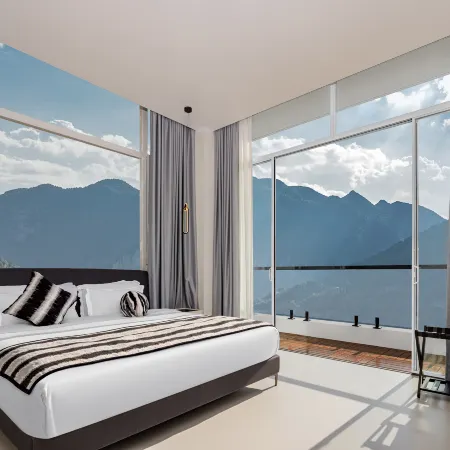 Xinzhibao · Yuanshan  Homestay (Enshi Grand Canyon Tourist Center Branch)