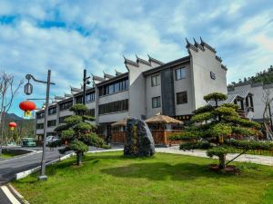 雲居山景區雲居草堂民宿