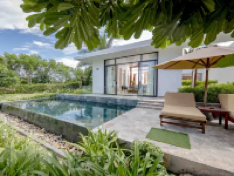 Cam Ranh Riviera Beach Resort & Spa Hotels near Khu Du Lịch Bãi Dài