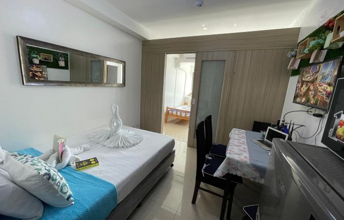 Shore Residences Mall of Asia Stays by Pbyy