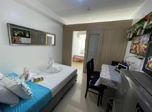 Shore Residences Mall of Asia Stays by Pbyy