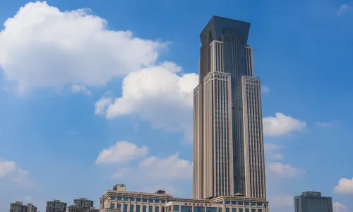 Zhongyuan International Hotel