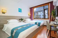 Rongyuan Homestay (Yangshuo West Street)