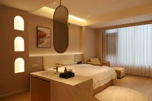 Longshan Yading Hotel