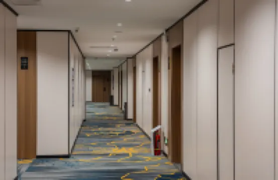 완두오 인터내셔널 호텔 (스보위안)