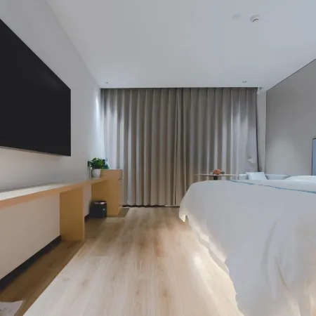 VX Hotel (Anyang Wenfeng Dadao Angang )
