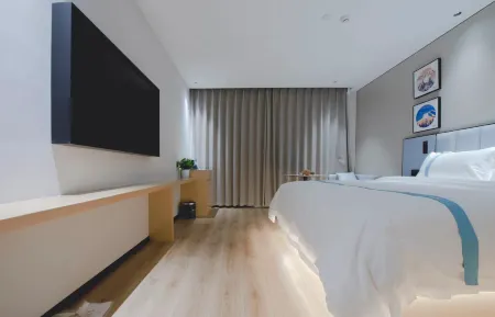 VX Hotel (Anyang Wenfeng Dadao Angang ) Отели рядом с достопримечательностью «Anyang Institute of Technology Computer Science and Information Engineering»