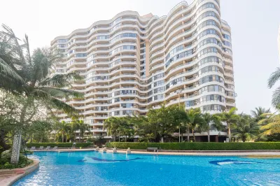 Pipilu Coconut Wooden Homestay in Wenchang, Love to Laugh Hotels in Gaolong Bay Holiday Resort