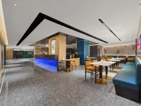 Lanwan Hotel (Guangzhou Shamian Island Yongqingfang Branch) Hotels near Fangcun Metro Station